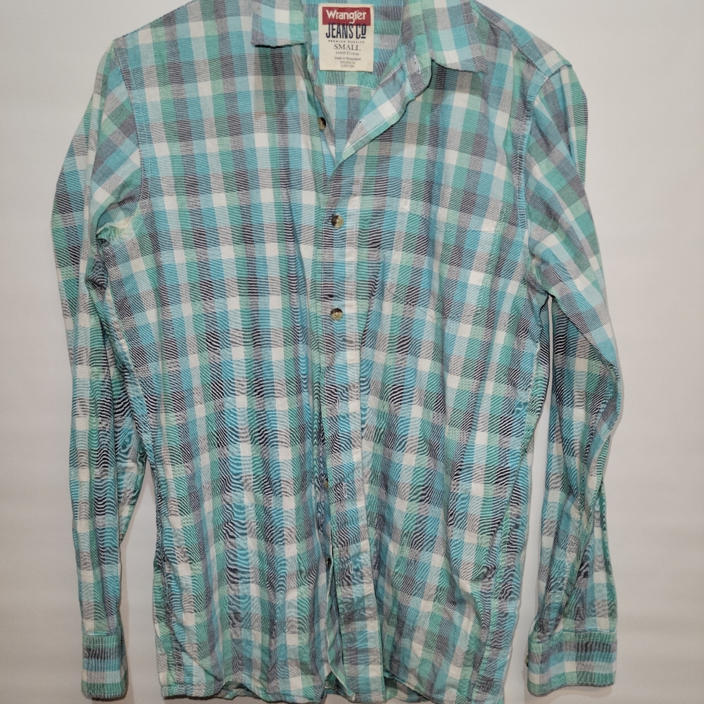 Wrangler button up plaid top